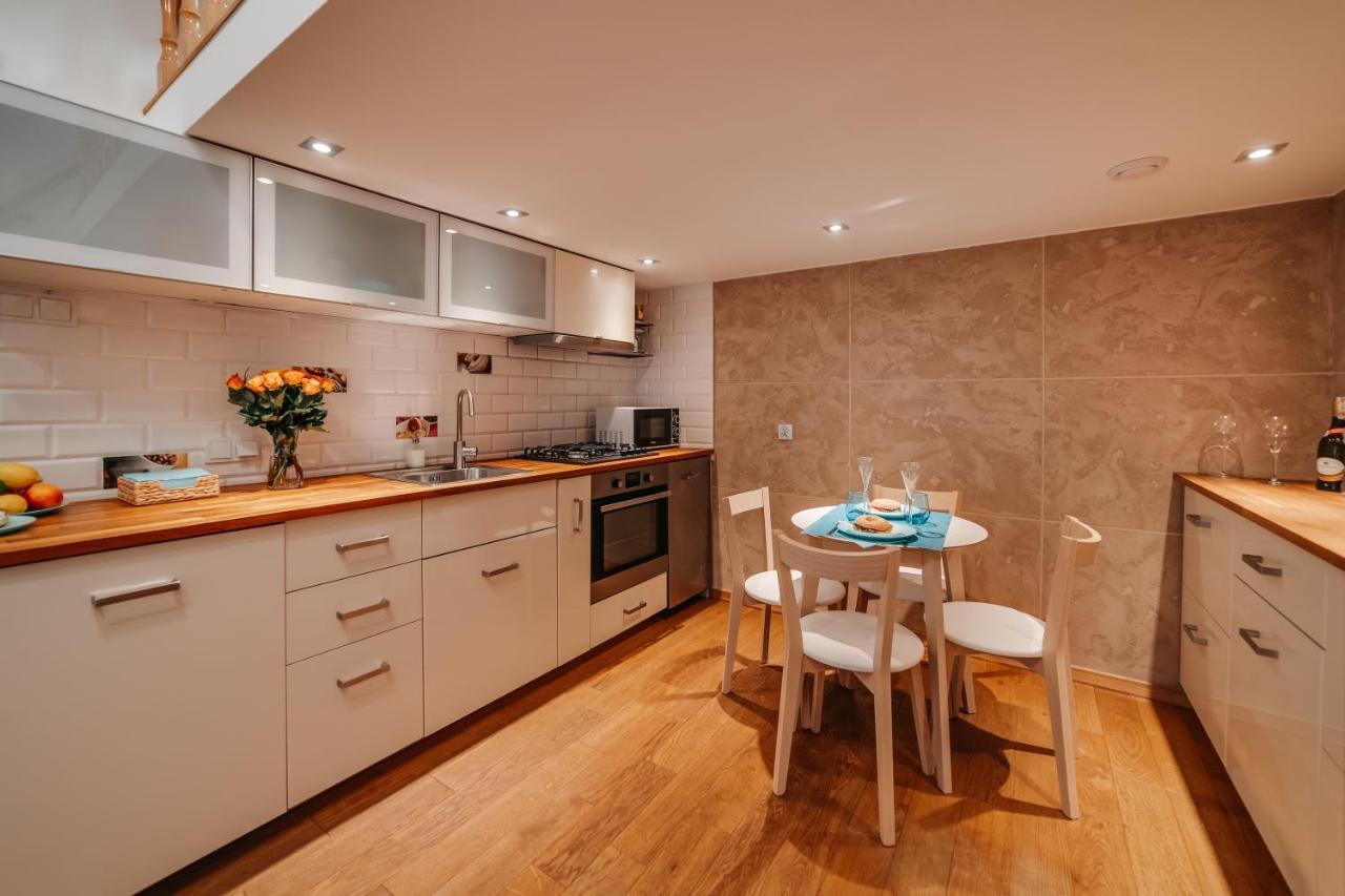 Alpari Apartments Краков Экстерьер фото